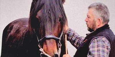 Jose Mari Bereikuari omenaldia