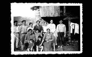 Milloiko ermitan Aldeko familia.