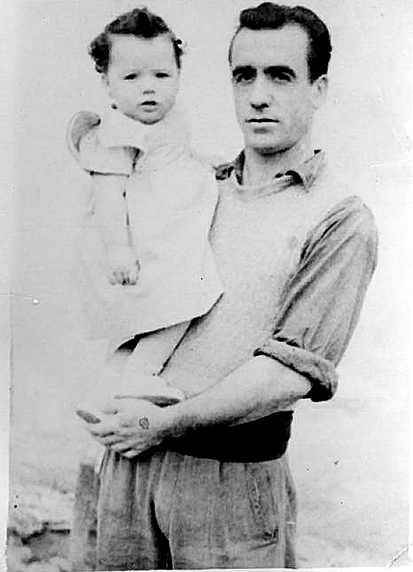 Julian Argoitia bere alaba Rosaritorekin [Argazkia]