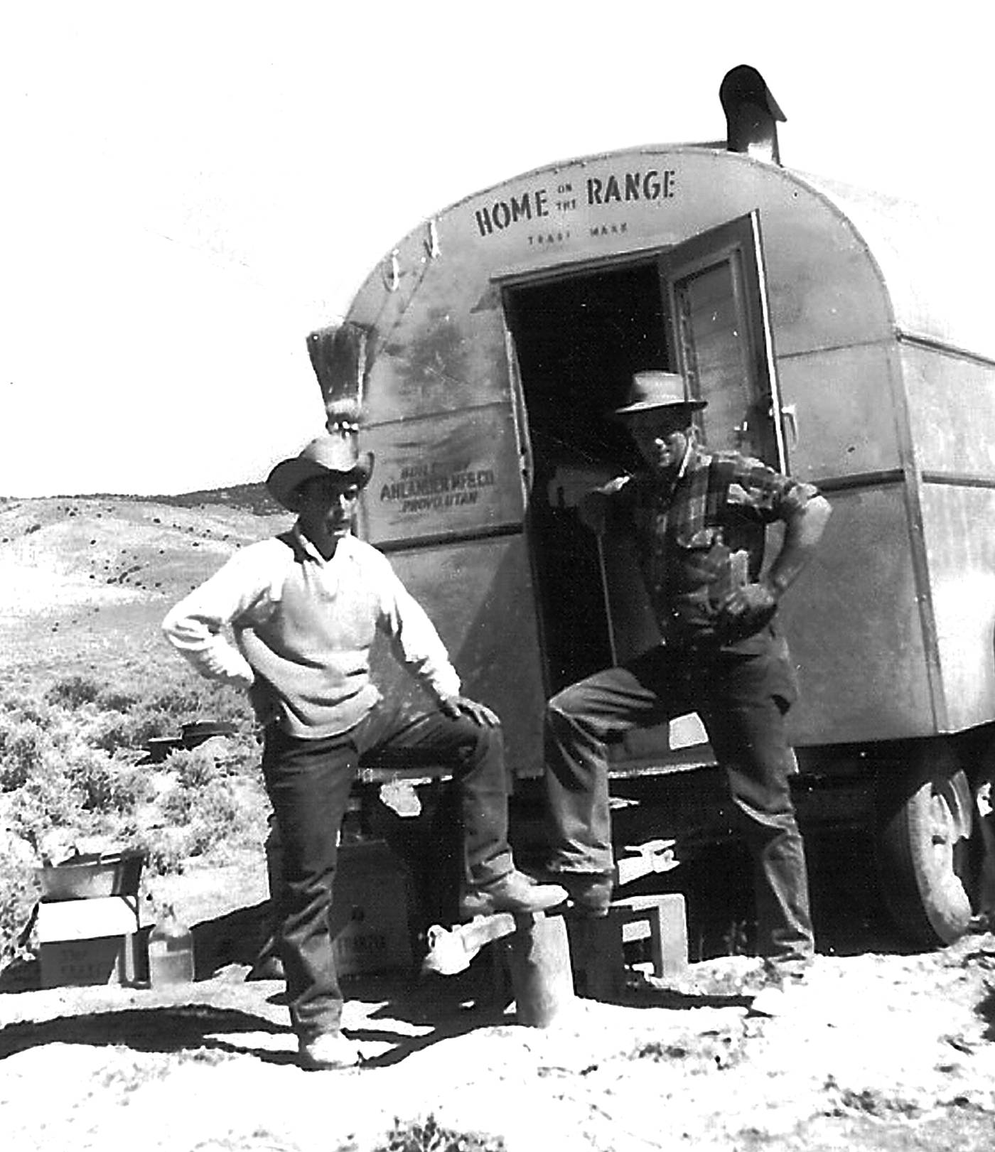 Elkon, Nevadan, Cesareo Eizagirre eta Fran Loroño. [Argazkia]