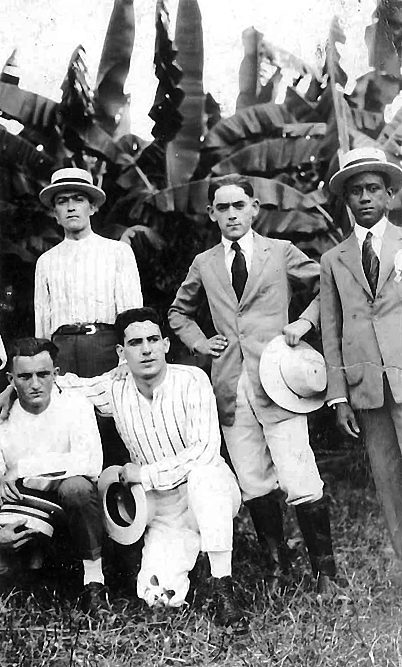 Kuban. Taldeko argazkian, gizon taldea. [Argazkia]