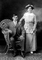 Amerikako Estatu Batuetan, Esperanza Elu Irusta senarrarekin