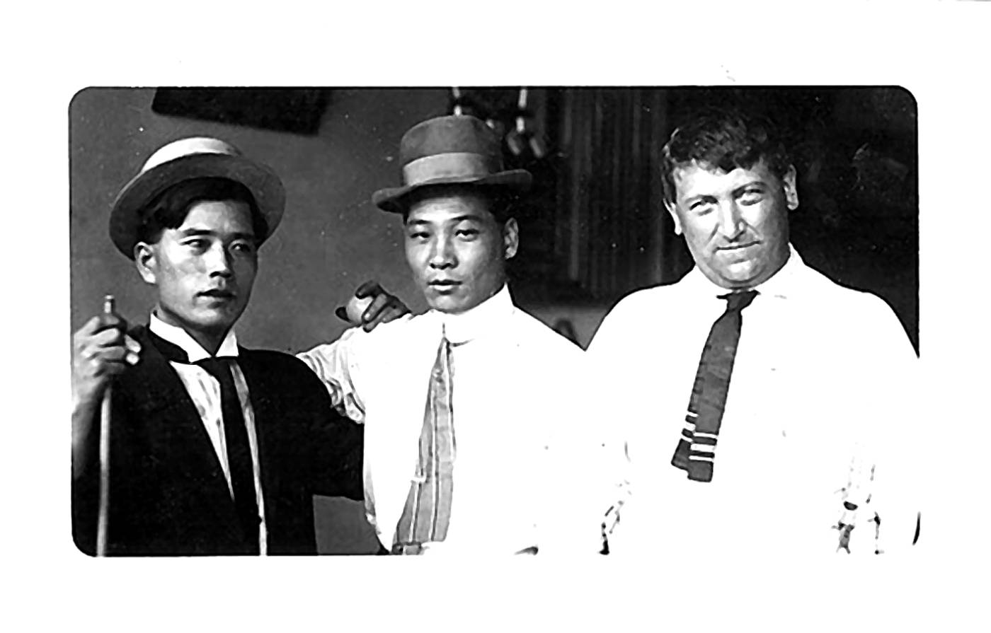 Boise, Idahon (AEB-n). Mateo Arregi txinatar lagun birekin [Argazkia]