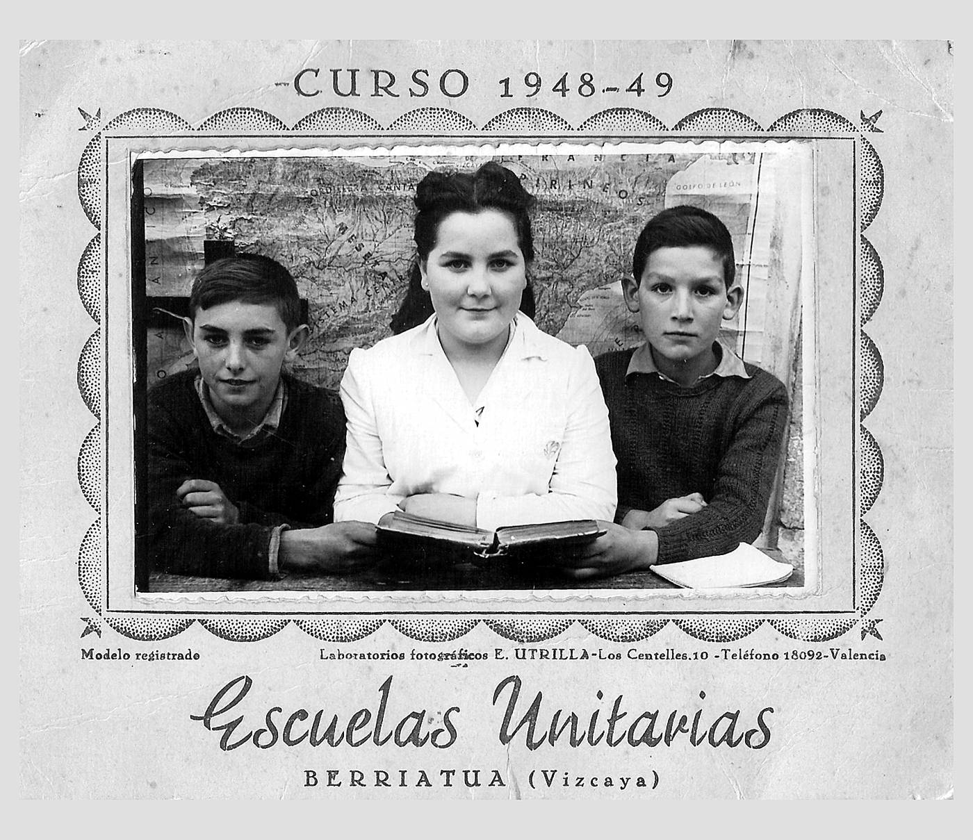 Ikasmahaian, Pedro eta Rosarito Aldazabal eta Ramon Urizarbarrena [Argazkia]