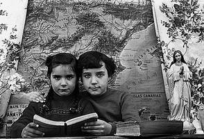 Ikasmahaian, Josefina eta Rosarito Argoitia.