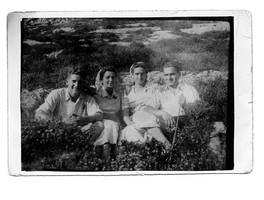 Santa Eufemin. Pedro Bastarretxea, Milagros Gojenola, Angeles Kaltzakorta eta Jose Mari Gojenola.