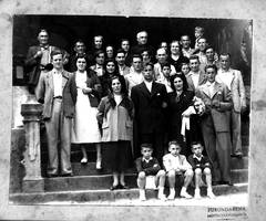 Miguel Elordi eta Madalena Larrañagaren ezkontza, taldeko argazkia