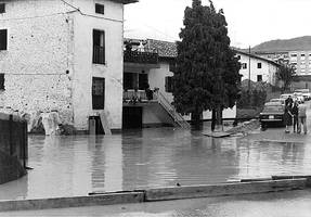 1983ko uholdeak. Gastune aurrean.